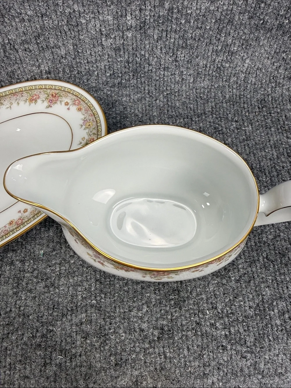 Noritake porcelain gravy